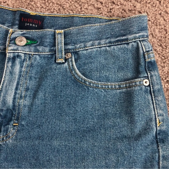 Tommy Hilfiger Tommy Jeans Denim Shorts Womens 7 - Picture 5 of 10